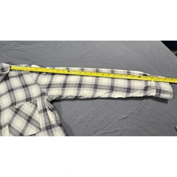 Mudd Flannel Shirt Check Pattern Womens Large - Picture 11 of 13